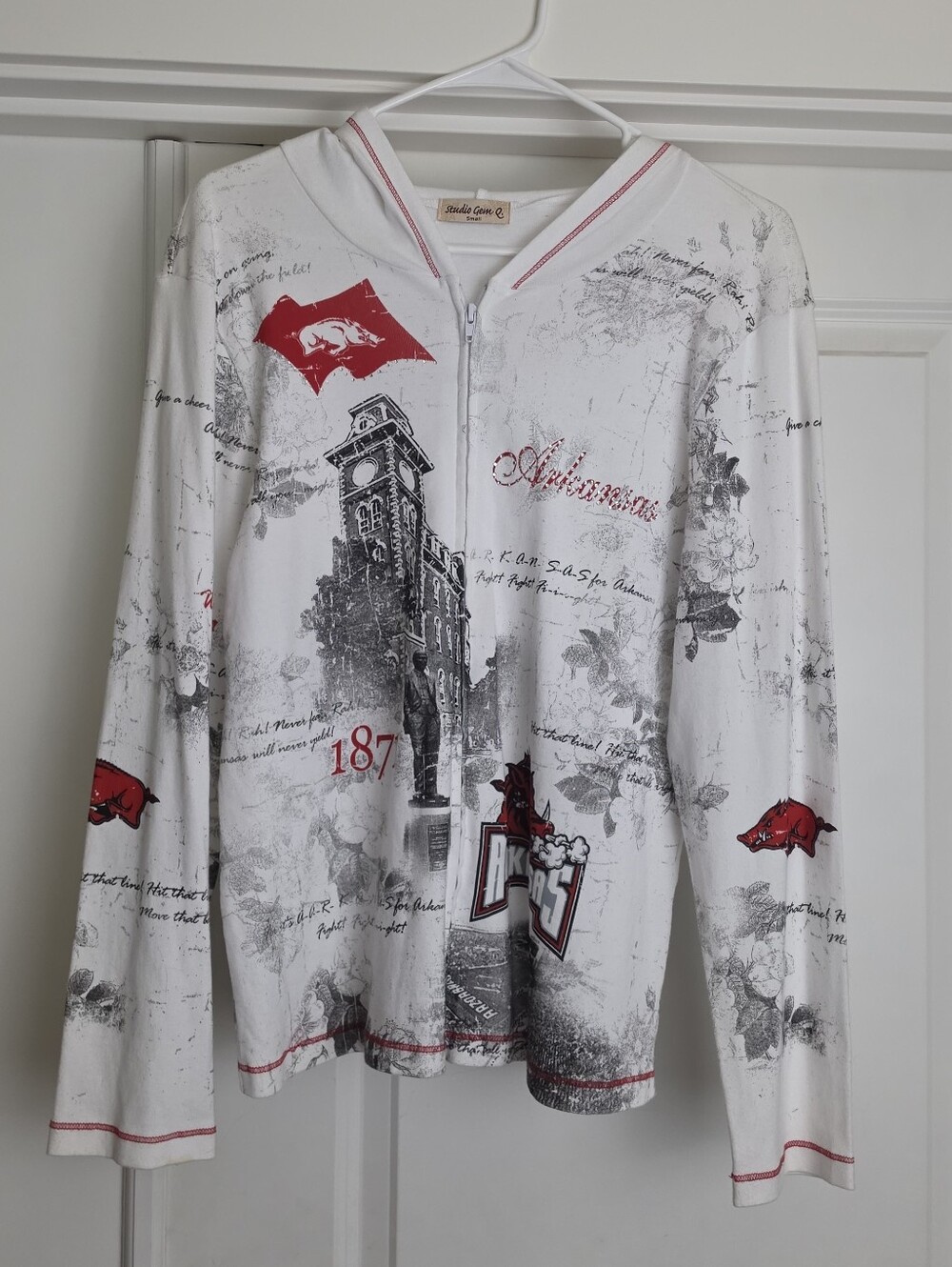Arkansas Razorbacks White Graphic Zip-Front Hoodie Shirt